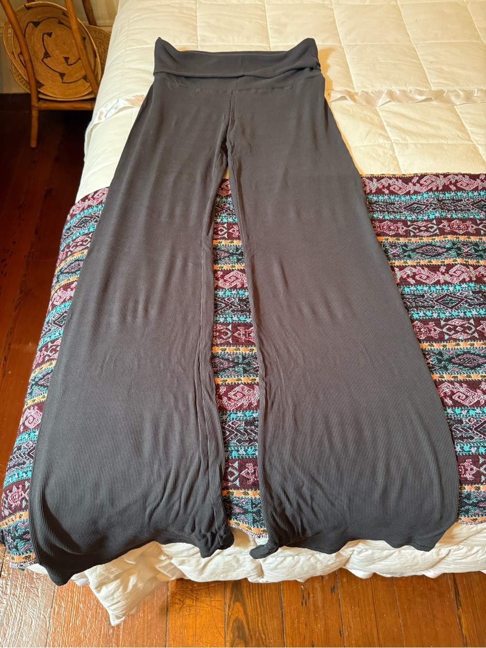 SKIMS Soft Lounge Ribbed Wide Leg Pants - Gray - Size L